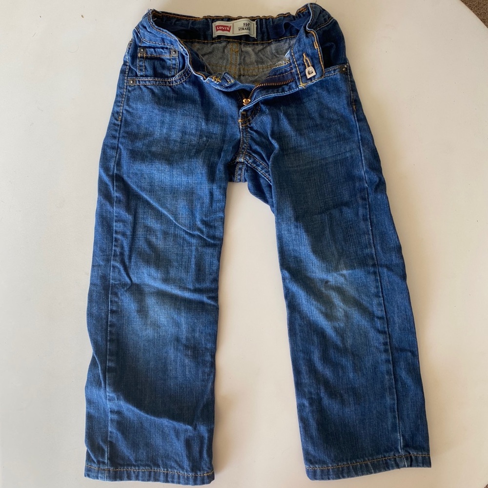 Levi’s straight leg size 4-5years